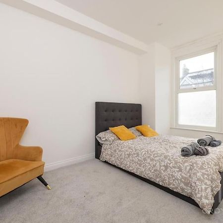 2 Bed Flat -Zone 1-4 London Διαμέρισμα Thornton Heath Εξωτερικό φωτογραφία